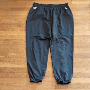 Nike Gray Sweatpants with Elastic Cuffs XL great condition